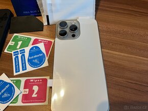 Apple iPhone 15 Pro Max ochranné folie na záda - 2