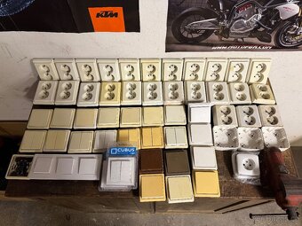 Zásuvky,vypínače - 2