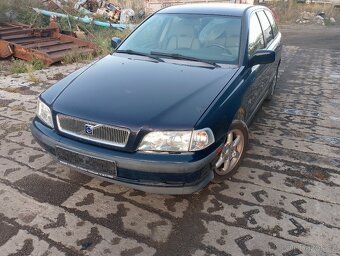 VOLVO V40 1.8 BENZÍN, DOVOZ NĚMECKO - 2