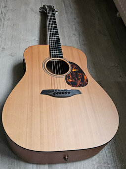 Elektroakustická česká kytara FURCH s kvalitním snímám - 2