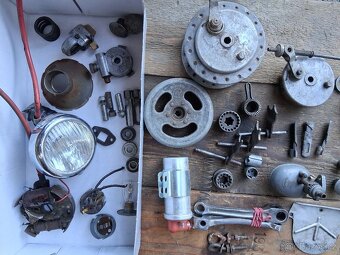 Stadion, Jawetta díly. - 2