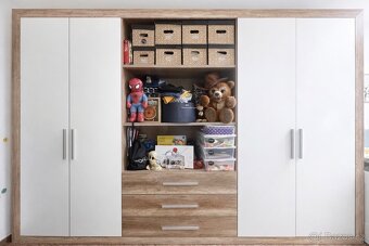 Šatní skříň 3m - 2