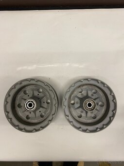 náboje kol velká kývačka - 2