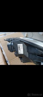 Přední světlo 107 - 2