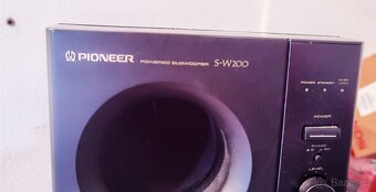 Pioneer SW 200 - 2