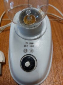 Prodám bakelitovou retro lampičku. - 2