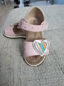 Sandálky č.25 - 2