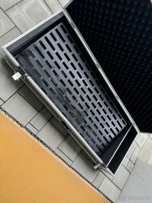 Prodám pedalboard rockboard 5,4 with flight case - 2