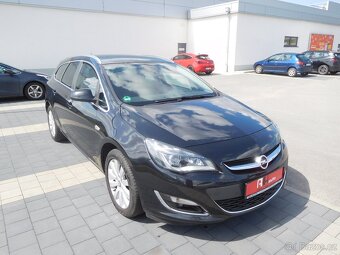 Opel Astra Sports Tourer 2.0 CDTi Confort, 121kW, TOP - 2