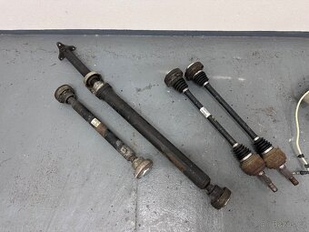 VW Touareg zadní diferenciál polosy kardan - 2