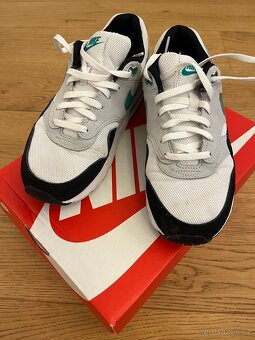 Tebisky NIKE - 2