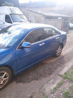 Honda accord 2004 - 2