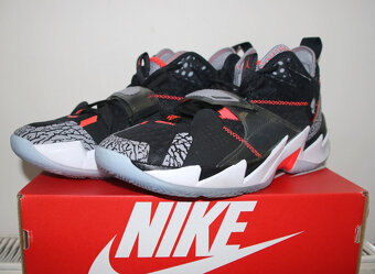 VÝPRODEJ NIKE: AIR JORDAN VEL 46 - 2