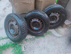 Pneu 185/65R14 - 2