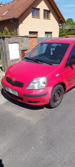 Toyota Yaris 1.0 - 2
