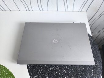 HP EliteBook 8460p - 2