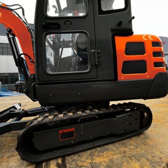 PÁSOVÝ MINIBAGR KK25 2500KG - 2