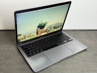 MacBook Air 13'' 2020 / M1 / 8GB / 256GB SSD / Space Gray - 2