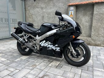 Kawasaki zx7r ( barva mica fialová original) - 2