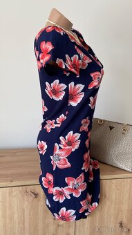 Krásné dámské kytičkované šaty Only 34/36/38 - 2