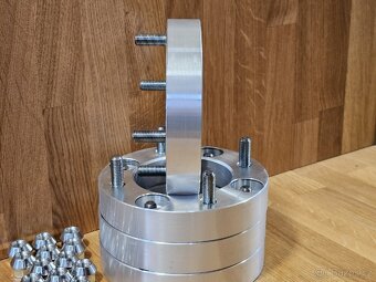 Podložky pod kola 25mm 4x110 čtyřkolky - 2
