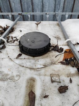 Použitá IBC nádrž 1000l - 2