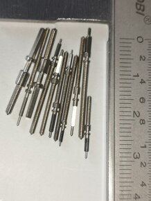 mix navíjecích trnů/hřídelky pro kapesní hodinky - nepoužité - 2