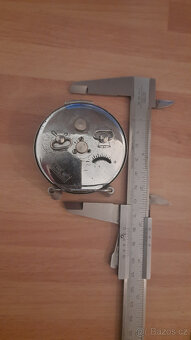 Natahovací budík - 2