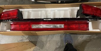 Dodge Challenger zadní světla 2013 - 2