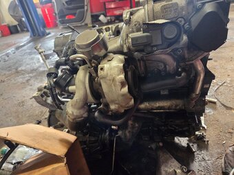 1.9tdi 77kw BLS Hlava ,vstriky,turbo atd... - 2