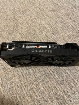 Gigabite  GeForce GTX 1650 super Windforce OC 4GB GDDR6 - 2