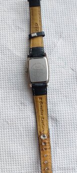 Dámské hodinky značky Quartz - 2