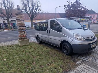 Opel Vivaro , 9 míst, r.v. 2011, není DPH - 2