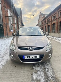 HYUNDAI I20 1.4 CRDI – NÍZKÝ NÁJEZD - 2