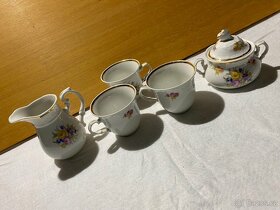 Sada porcelánového nádobí - 2