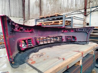 Přední nárazník na vw golf 5 - 2