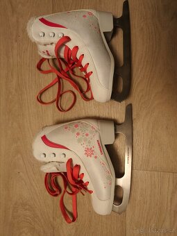 Brusle dětské dívčí, velikost 33 - 2