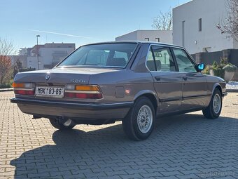 BMW E28 520i '87 - 2