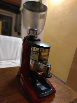 Mlýnek na kávu - 2