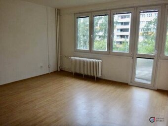 Prodej bytu 1+kk s balkónem, Pardubice - Polabiny - 2