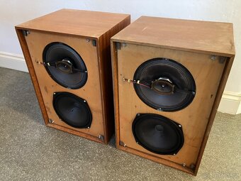 Reprobedny Tesla ARS 944 - 2