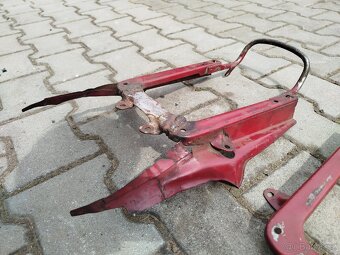 Podsedlový plech Jawa - 2