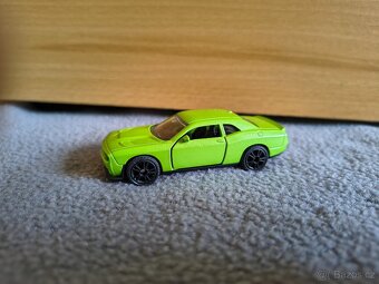 Siku 1408 Dodge Challenger - 2