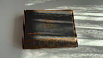 Vzduchová pistole Glock 19X - 2