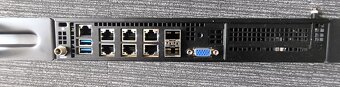 Supermicro E300-8 - 2