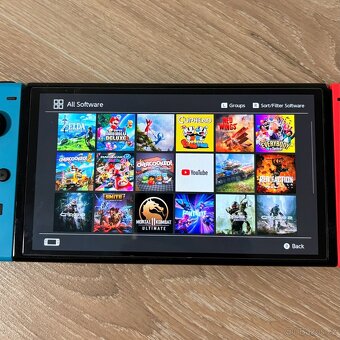 Nintendo Switch OLED + HRY + příslušenství - 2