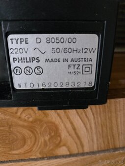 Philips D8050 - 2