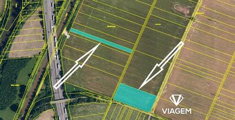 Pole 9 730 m², Podíl 25 % o výměře 2 433 m² - 2