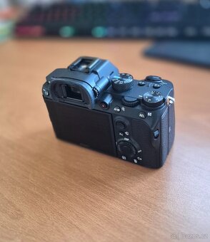 Sony Alpha A7 III zánovní - 2