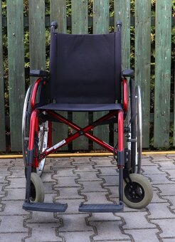 062-Mechanický invalidní vozík Meyra. - 2